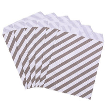 Load image into Gallery viewer, 25Pcs 18x13cm Kraft Paper Biscuit Candy Bags Gift Packing Pouch Birthday Party Decoration Dessert Candy Bar Bag Snack Cookie Bag