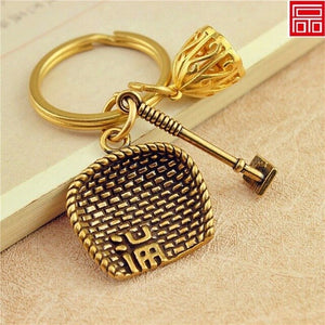 Handmade Chinese style pure brass keychain pendant accessories creative personality retro dustpan car key pendant