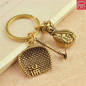 Handmade Chinese style pure brass keychain pendant accessories creative personality retro dustpan car key pendant