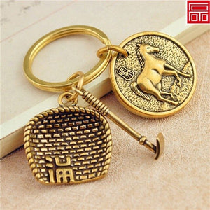 Handmade Chinese style pure brass keychain pendant accessories creative personality retro dustpan car key pendant