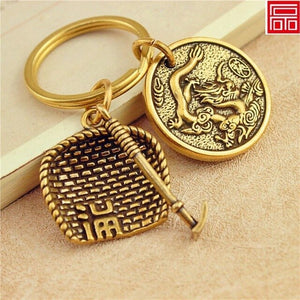 Handmade Chinese style pure brass keychain pendant accessories creative personality retro dustpan car key pendant